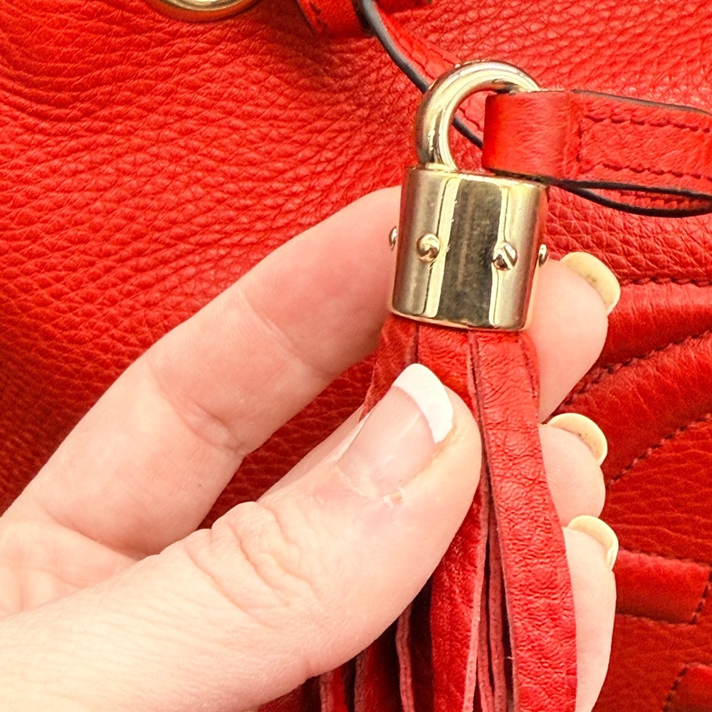 AUTHENTIC Gucci Soho Medium Chain Shoulder Bag - Red Pebbled Leather - Picture 12 of 16